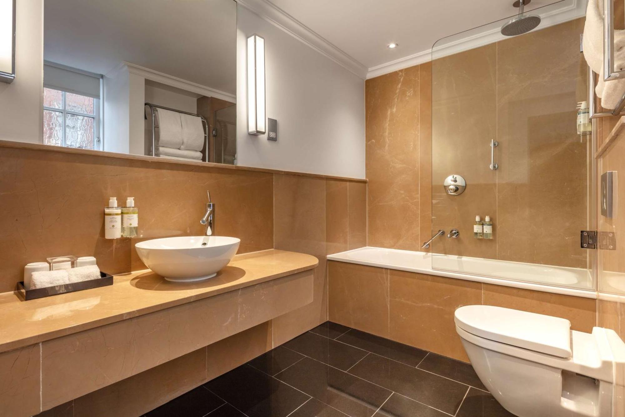 Radisson Blu Hotel, Bloomsbury 4*