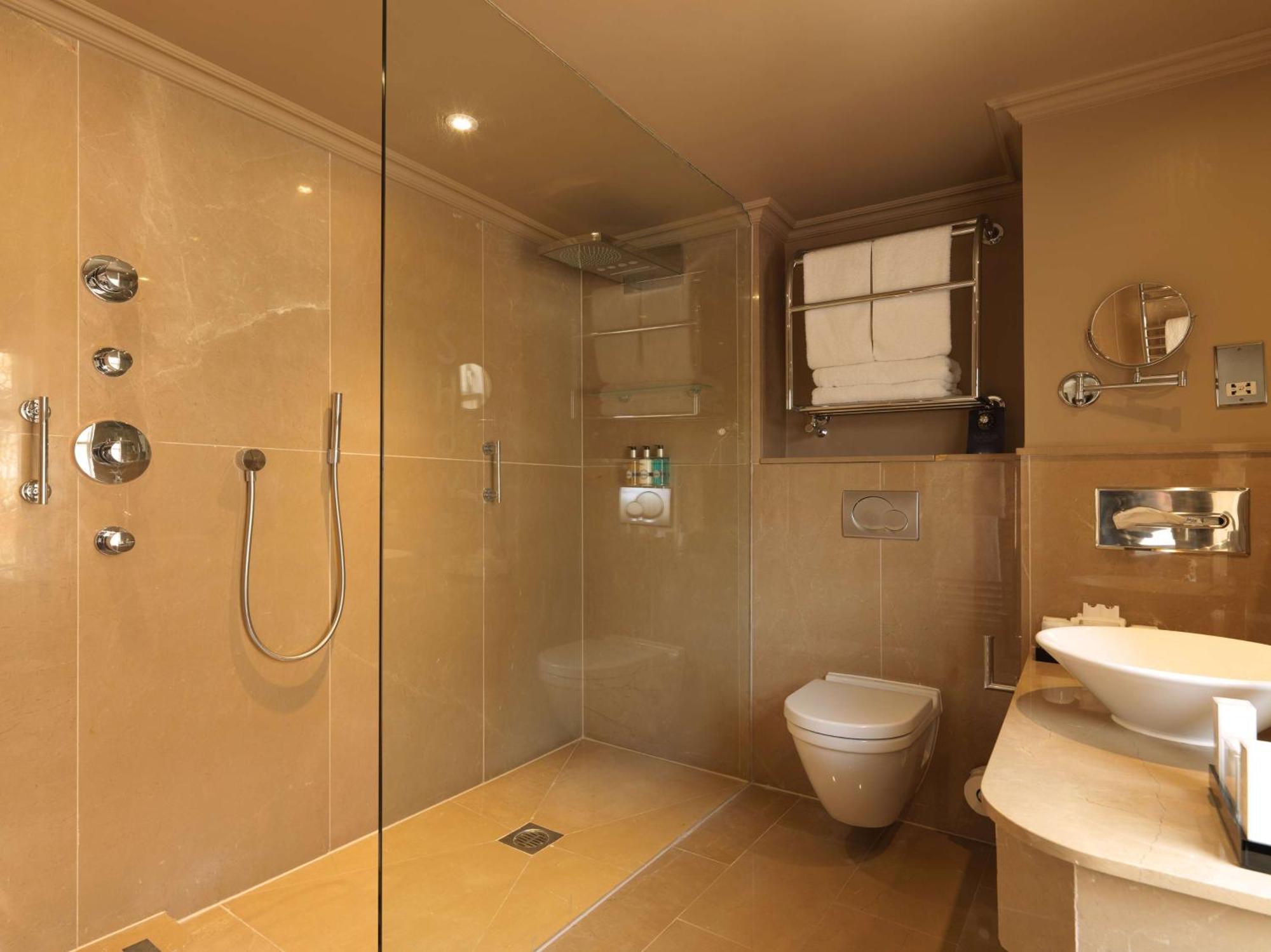 Hotel Radisson Blu Hotel, Bloomsbury 4*